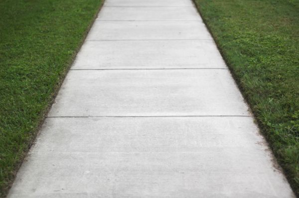 Cost of Concrete Walkway Replacement in Redding
