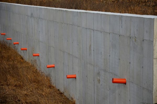 Concrete Wall Installation in Redding