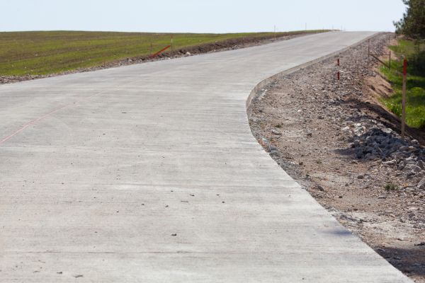 Driveway Cementing in Redding